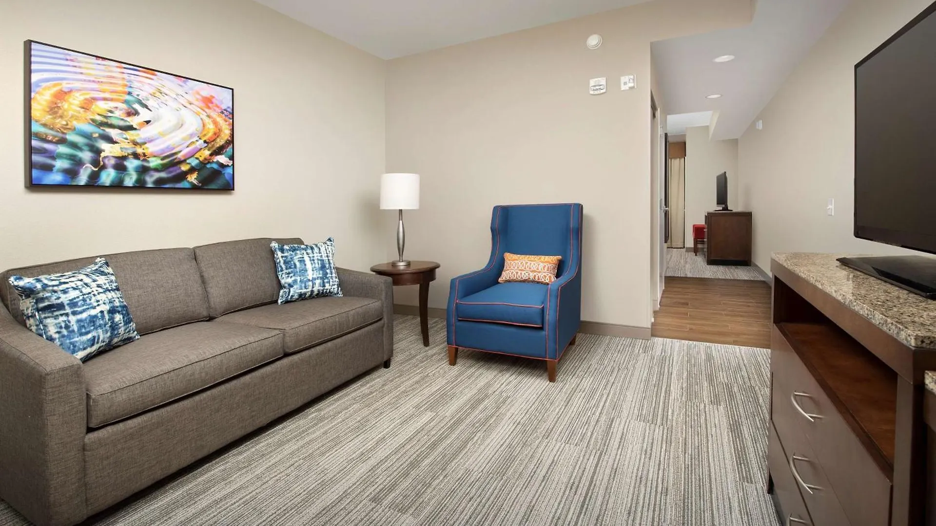 Hilton Garden Inn Charlotte Airport 3*,