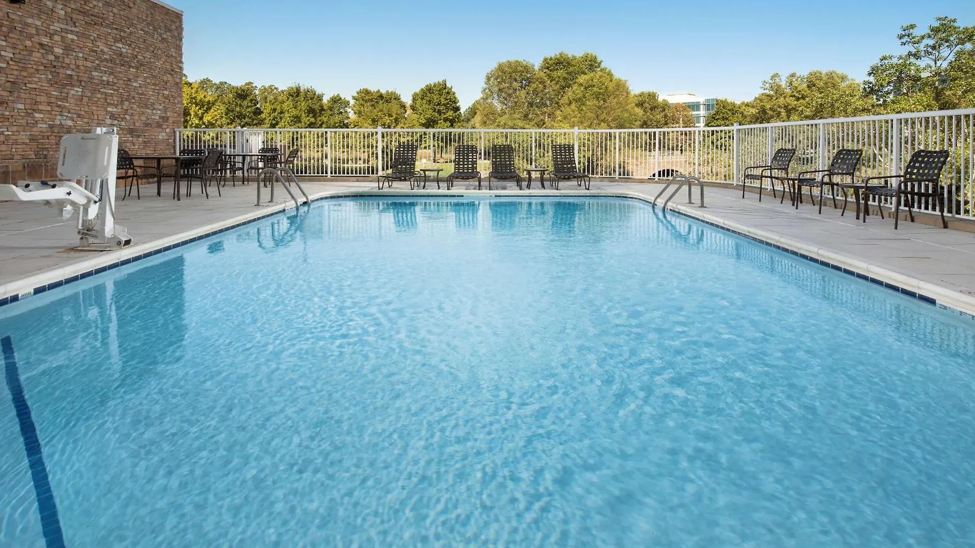 *** Otel Hilton Garden Inn Charlotte Airport ABD